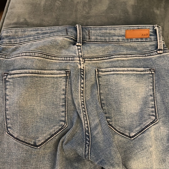 Abercrombie Harper High Rise Skinny Jeans - Picture 3 of 3